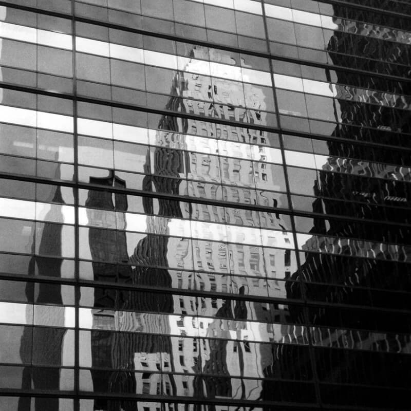 Tableau photographie urbain réflexion d'un immeuble à New York
