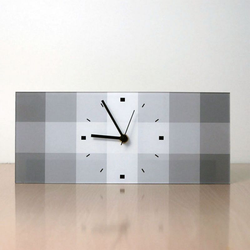horloge moderne de table design QRG