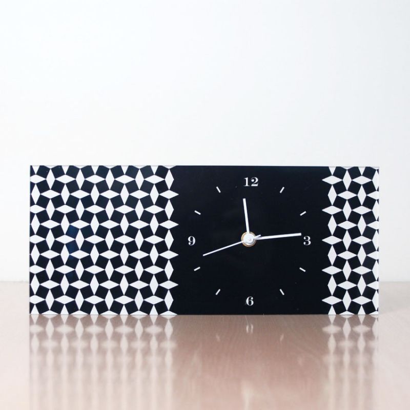 rellotge de disseny de sobretaula-disseny ARLB