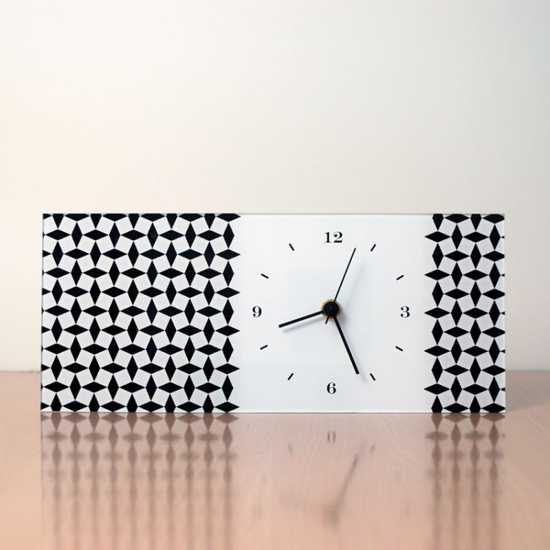 modern and design table clock ARLV design