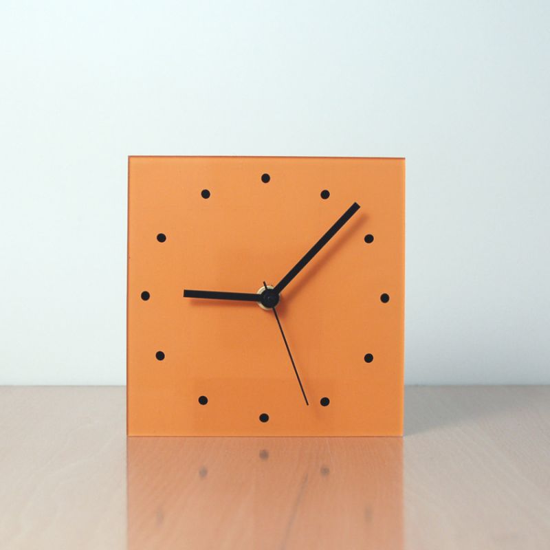 horloge moderne et décoratif de table design NARA