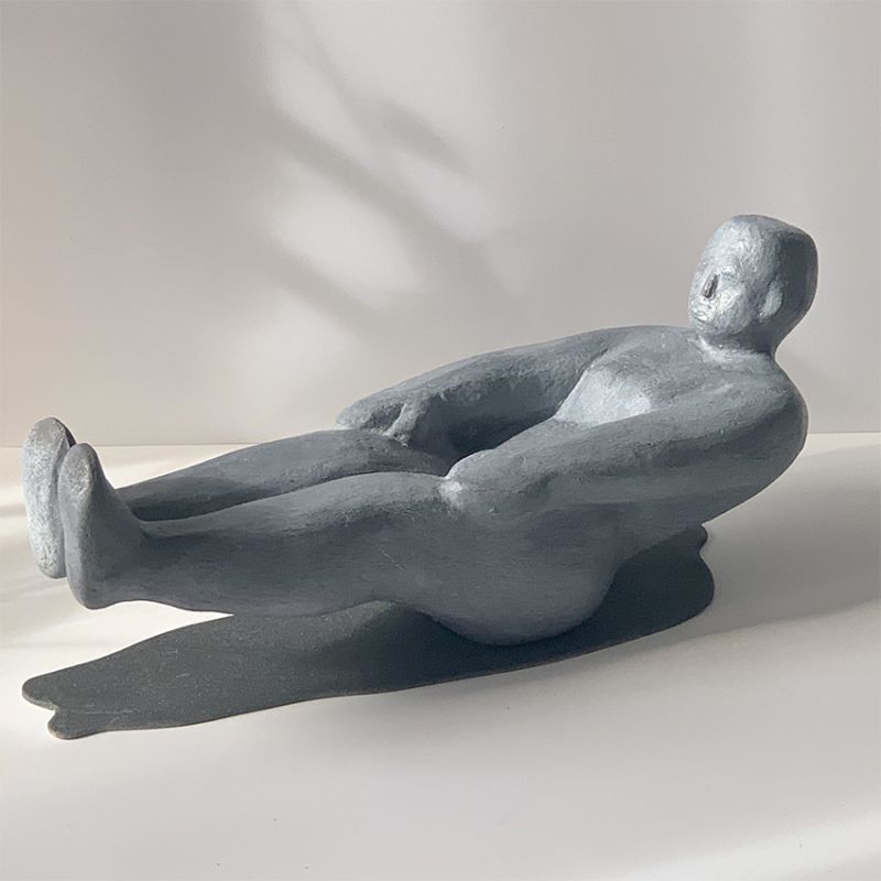escultura moderna diseño equilibrio
