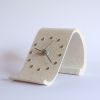 table clock chaise-text-2